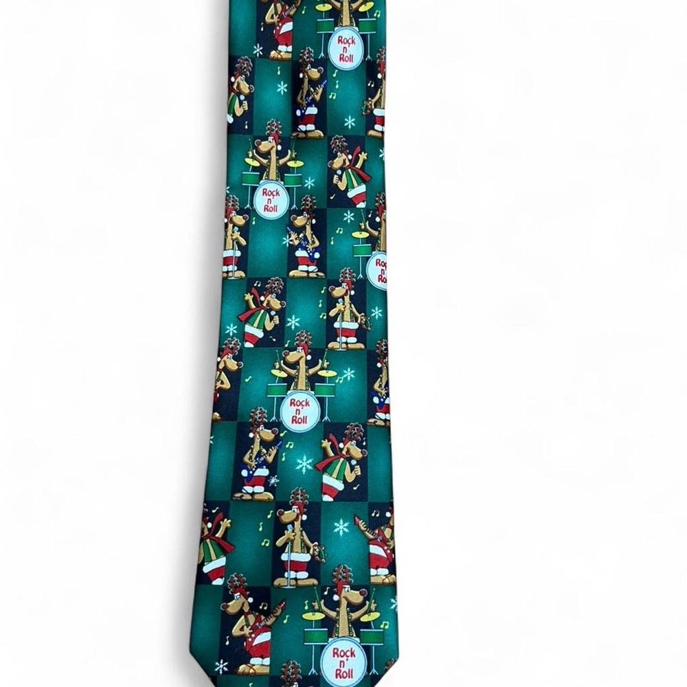 Funny Christmas tie featuring dogs playing musical instruments